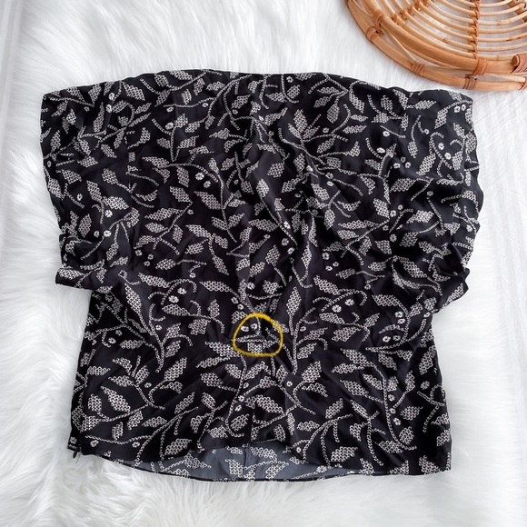 Isabel Marant Étoile Delocia Floral Blouse in Black V-neck Flutter Sleeves - Picture 10 of 16